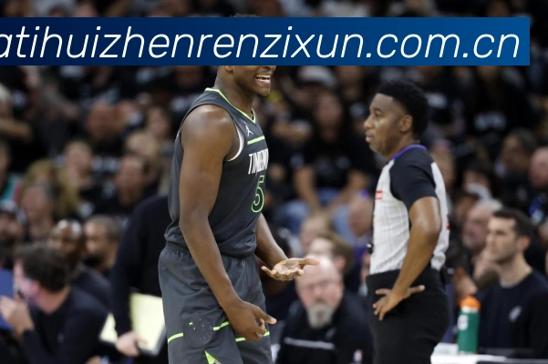 独行侠对阵快船:NBA常规赛战术走势分析-深度解析 独行侠对阵快船:NBA常规赛战术走势分析-深度解析